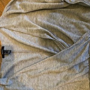 criss cross crop top size L